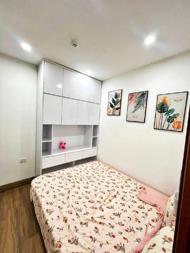 Bán nhà Hoàng Mai - diện tích 52m2 1 tầng - thang máy - giá 2,6 tỷ