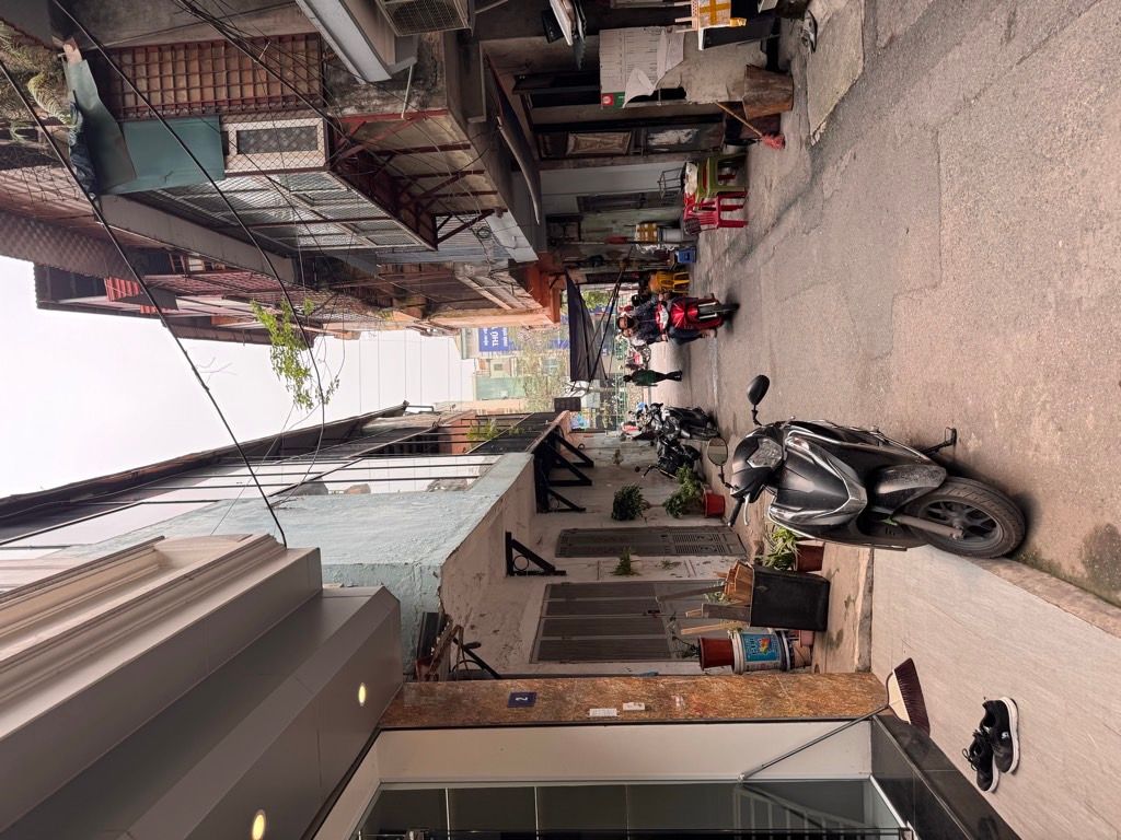 Bán nhà Kim Ngưu - diện tích 27m2 4 tầng - ô tô tránh - giá 13,9 tỷ