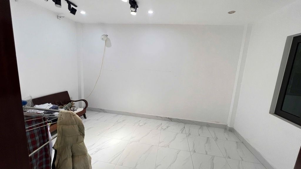 Bán nhà Kim Giang - diện tích 30m2 5 tầng - Ngõ thông - giá 8,9 tỷ