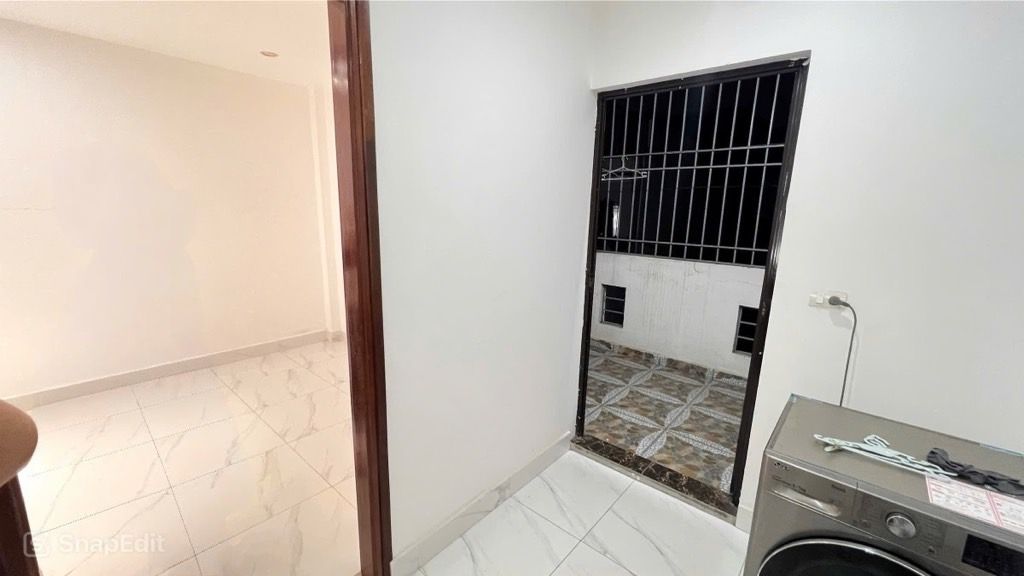 Bán nhà Kim Giang - diện tích 30m2 5 tầng - Ngõ thông - giá 8,9 tỷ