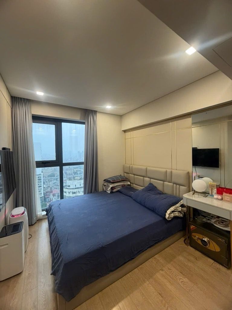 Bán nhà Vũ Trọng Phụng - diện tích 92m2 22 tầng - Lô góc thoáng sáng - giá 12,9 tỷ