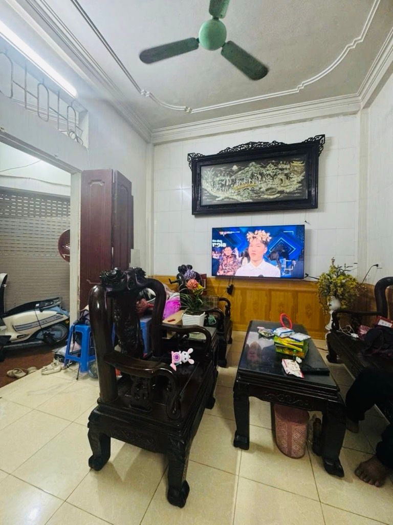 Bán nhà Quan Nhân - diện tích 44,6m2 4 tầng - Ngõ ô tô thông - giá 10,9 tỷ