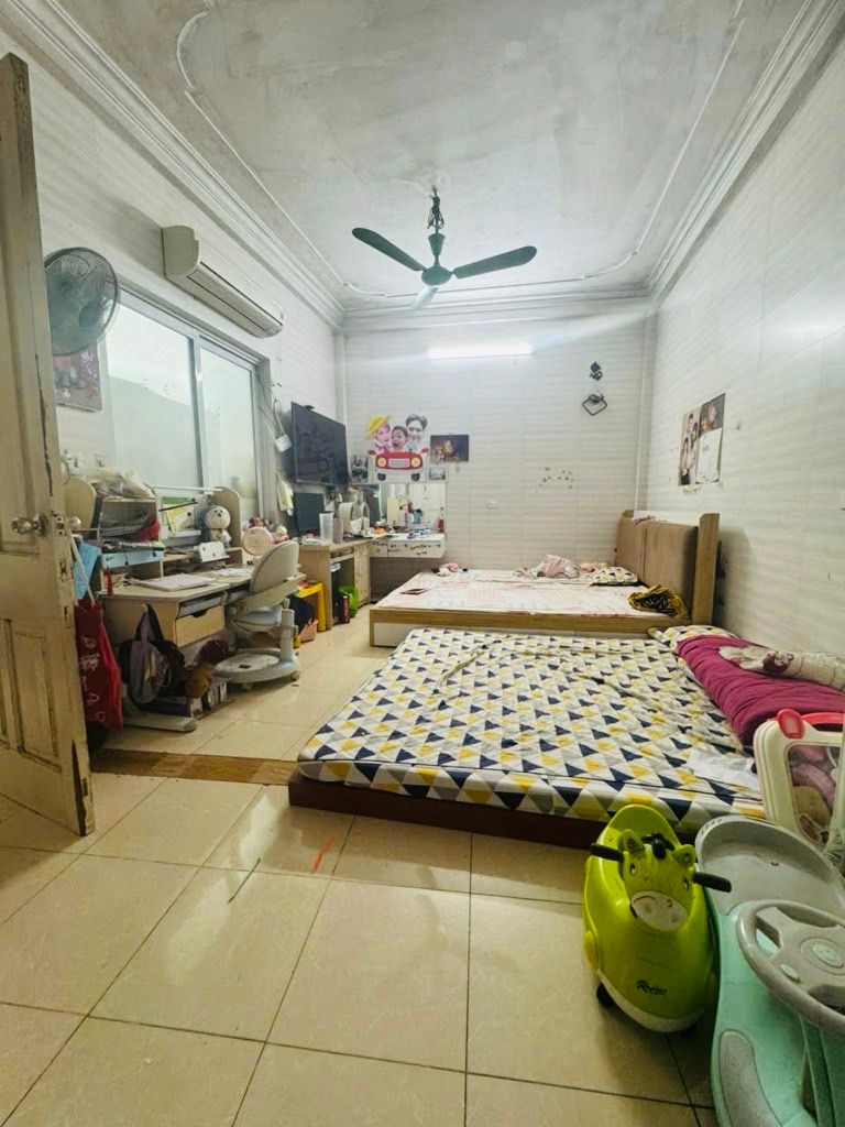 Bán nhà Quan Nhân - diện tích 44,6m2 4 tầng - Ngõ ô tô thông - giá 10,9 tỷ