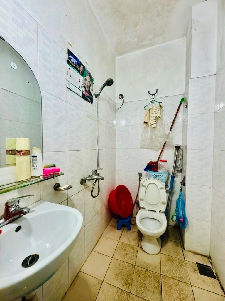 Bán nhà Hoàng Ngân - diện tích 64.5m2 5 tầng - ô tô đỗ cửa - giá 15 tỷ