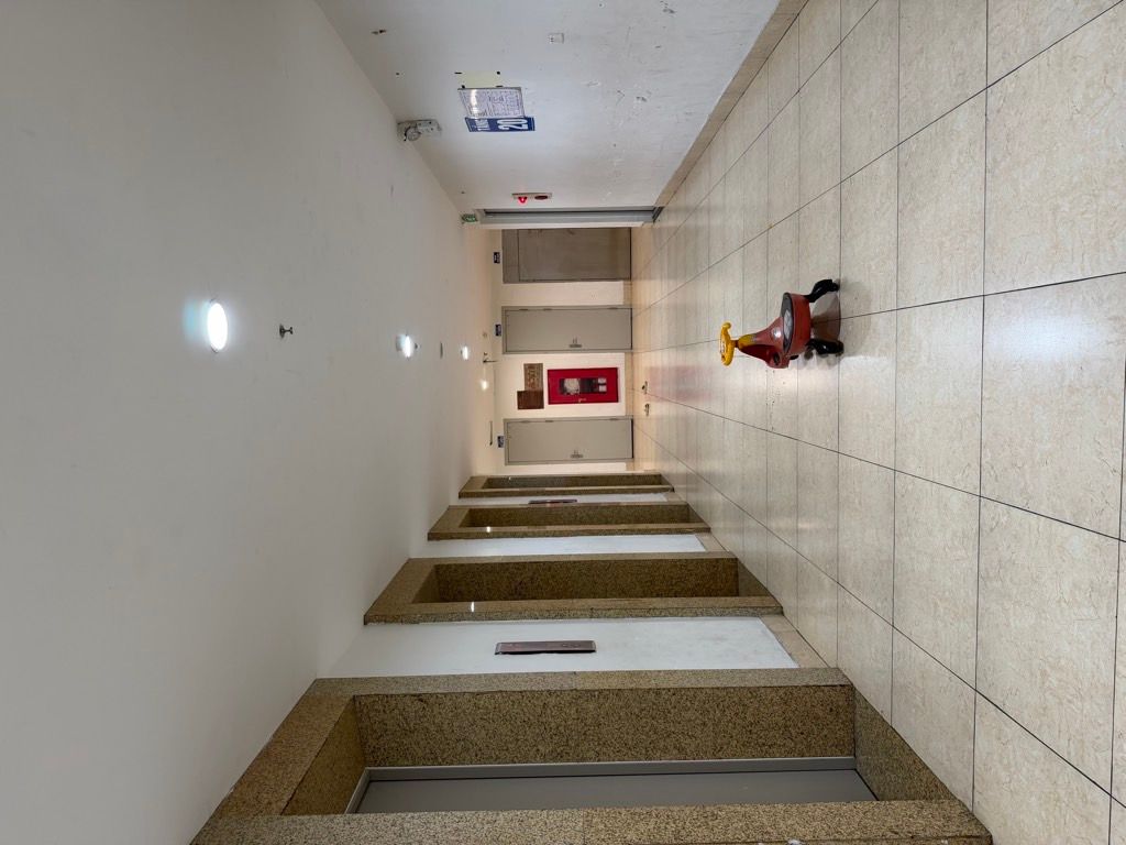 Bán nhà Trần Hòa - diện tích 65m2 20 tầng - Nhà đẹp hiếm có - giá 5,5 tỷ