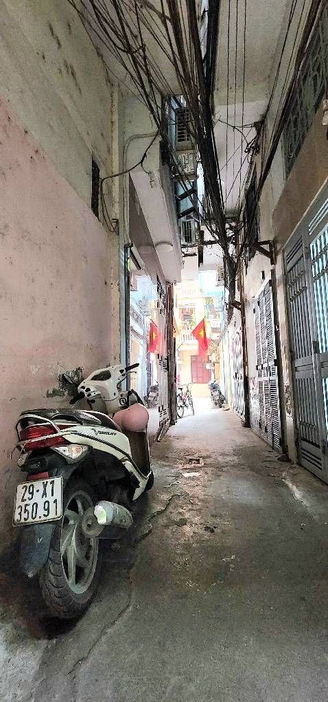 Bán nhà Trường Chinh - diện tích 24m2 3 tầng - Lô góc, ô tô tránh - giá 5 tỷ