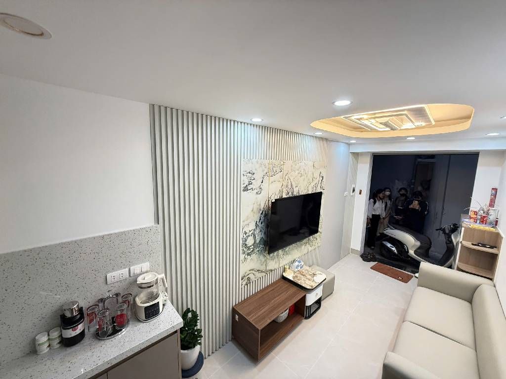 Bán nhà Minh Khai - diện tích 15,4m2 3 tầng - Lô góc, cực hiếm - giá 5 tỷ