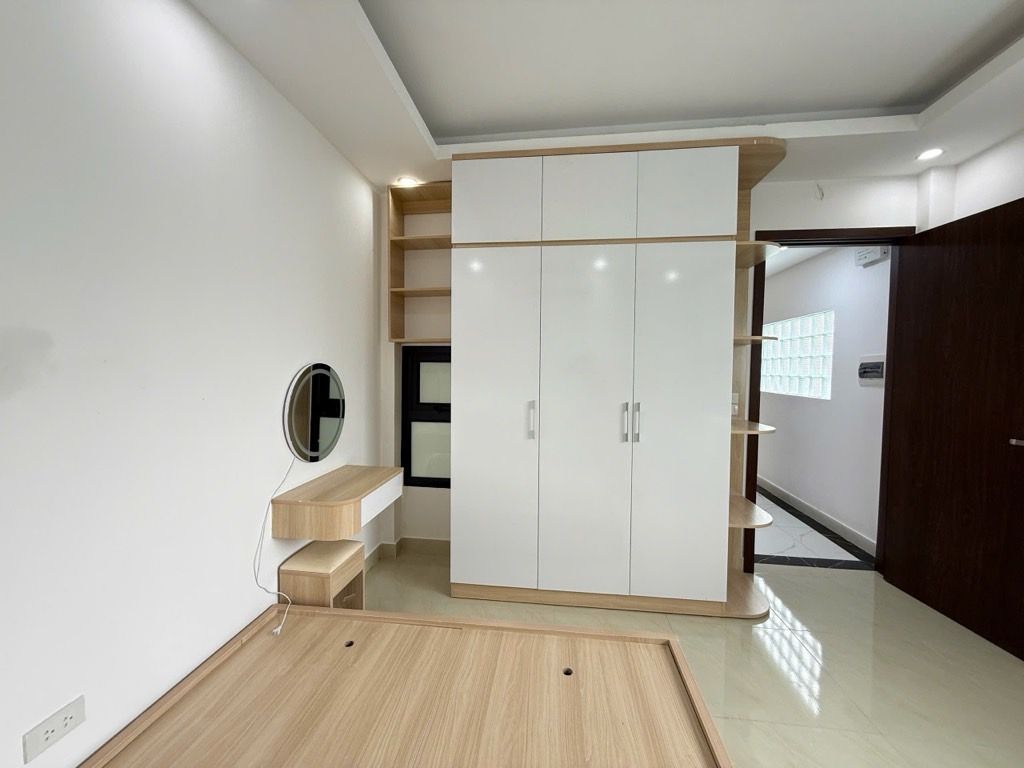 Bán nhà Kim Ngưu - diện tích 69m2 6 tầng - Nhà nhiều đường vào, có thể đi ngõ 184 Đê Trần Khất Chân - giá 14,5 tỷ