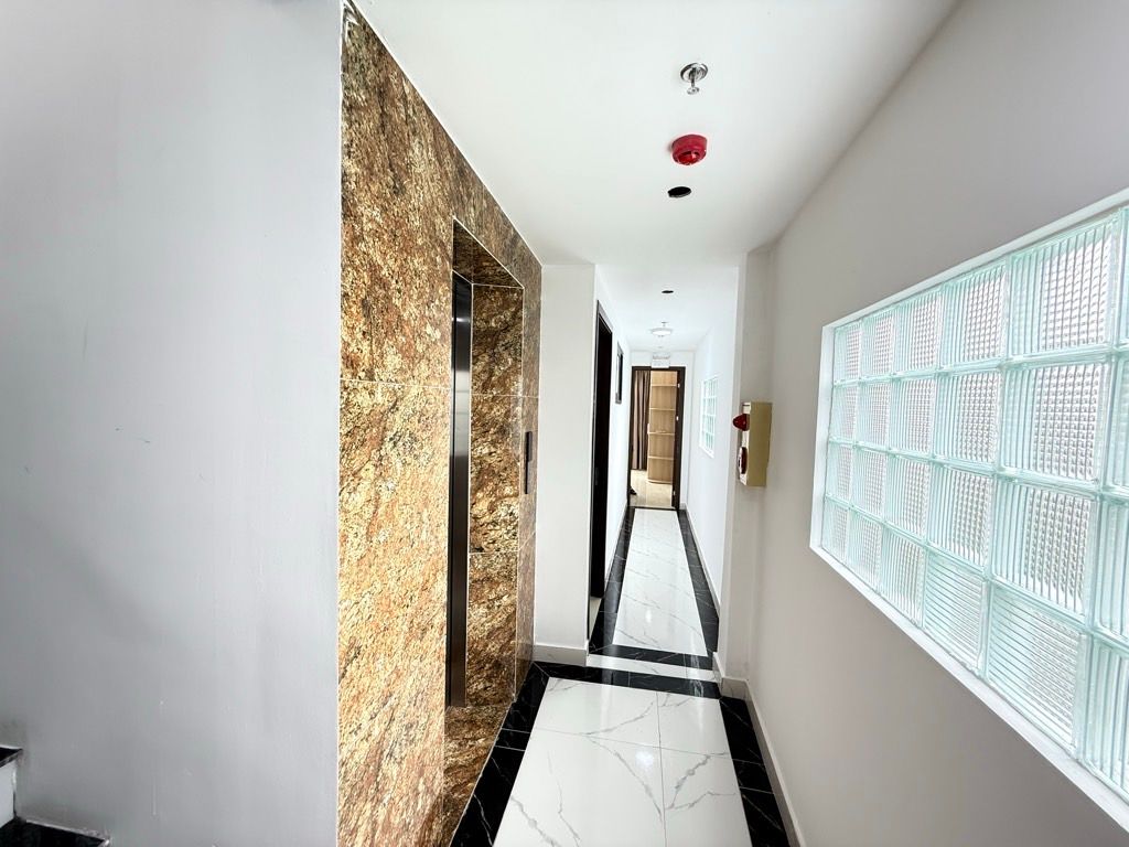 Bán nhà Kim Ngưu - diện tích 69m2 6 tầng - Nhà nhiều đường vào, có thể đi ngõ 184 Đê Trần Khất Chân - giá 14,5 tỷ