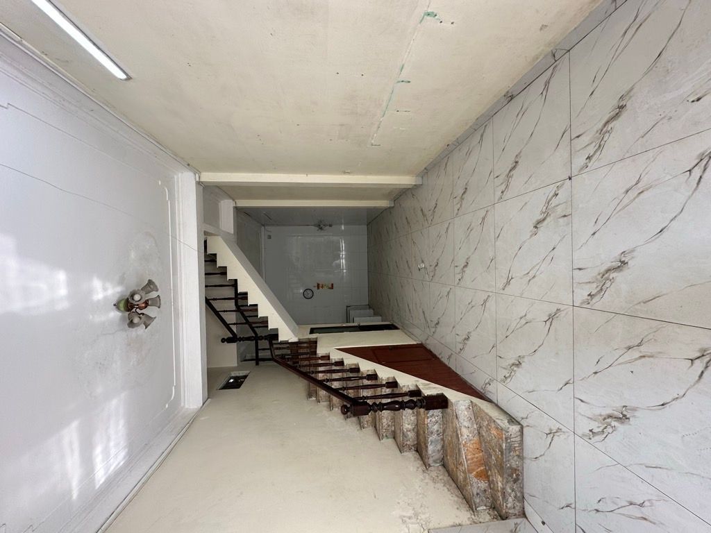 Bán nhà Nguyễn Ngọc Nại - diện tích 35.8m2 4 tầng - Kinh doanh sầm uất - giá 22,5 tỷ