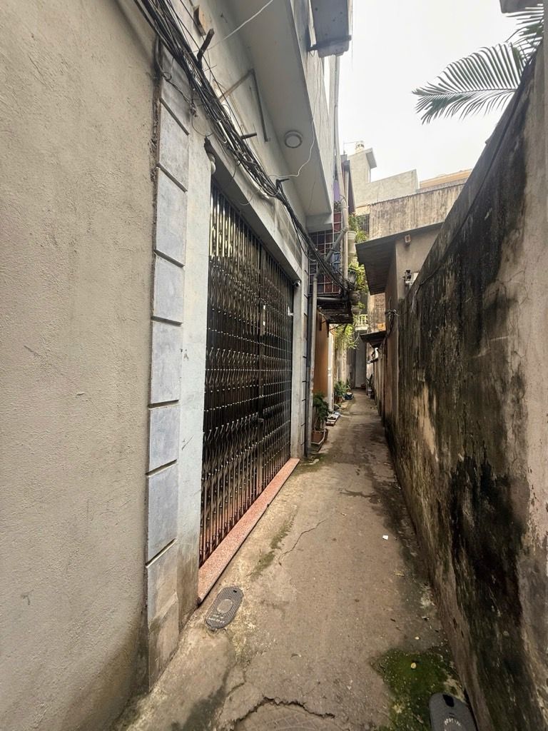 Bán nhà Trương Định - diện tích 33m2 4 tầng - Nhà dân xây - giá 8,5 tỷ