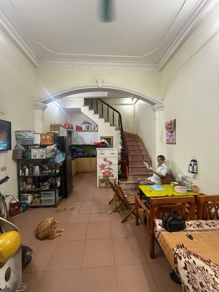 Bán nhà Trương Định - diện tích 33m2 4 tầng - Nhà dân xây - giá 8,5 tỷ