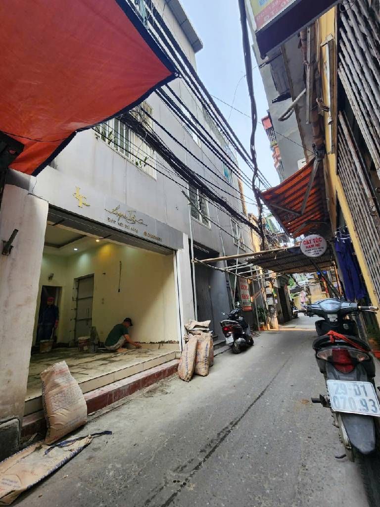 Bán nhà Minh Khai - diện tích 60m2 4 tầng - nhà đẹp hiếm có - giá 15 tỷ