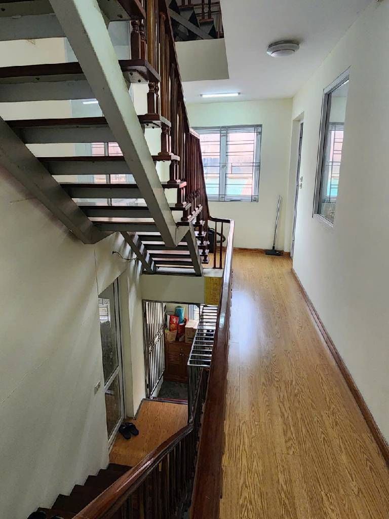 Bán nhà Minh Khai - diện tích 60m2 4 tầng - nhà đẹp hiếm có - giá 15 tỷ