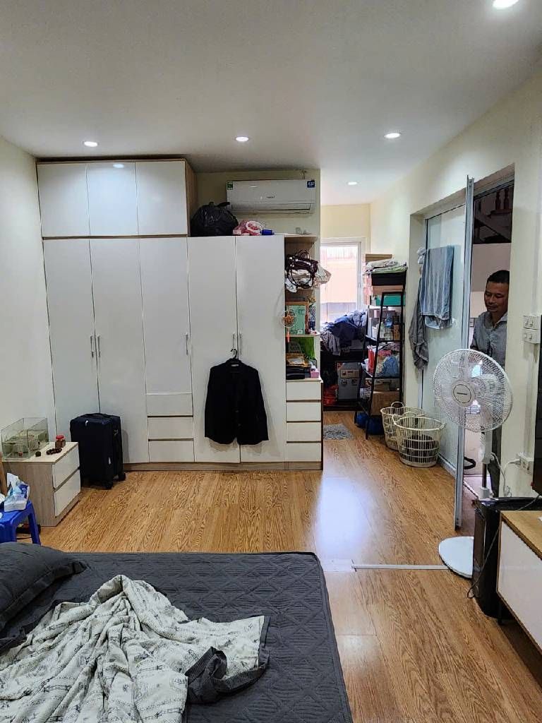 Bán nhà Minh Khai - diện tích 60m2 4 tầng - nhà đẹp hiếm có - giá 15 tỷ