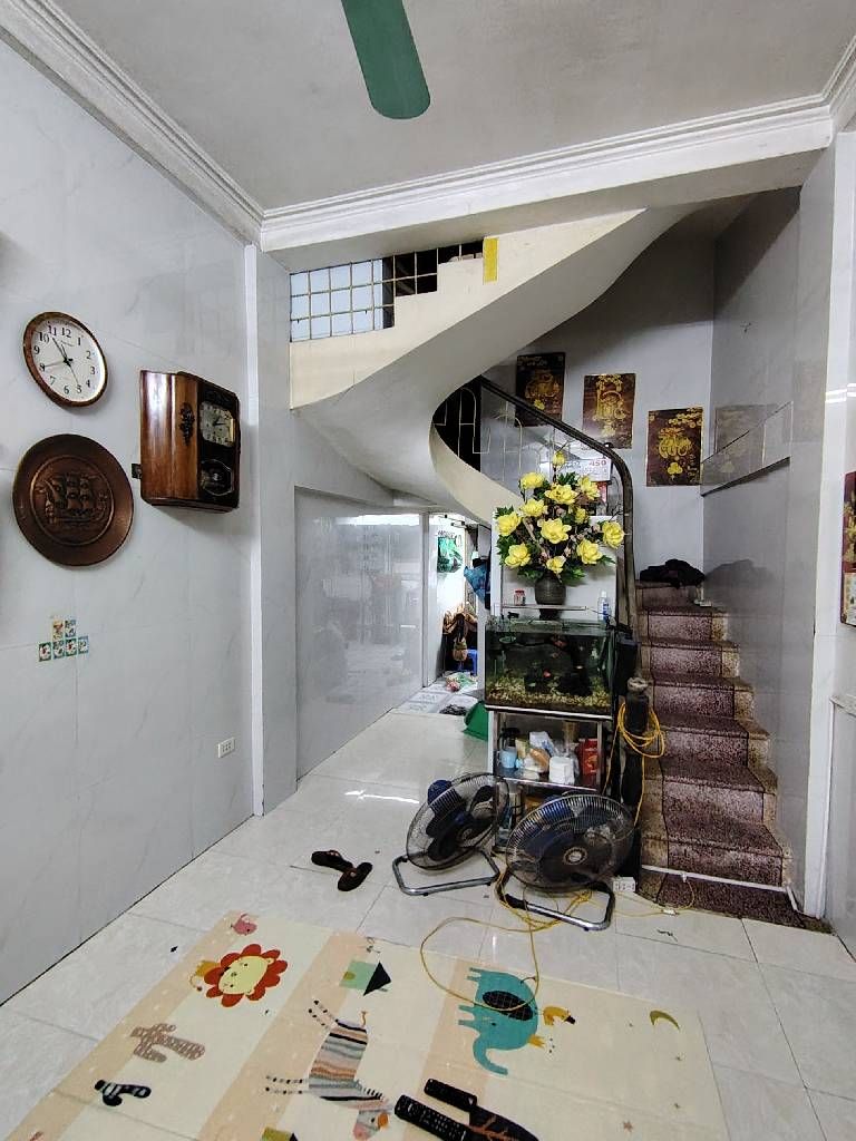 Bán nhà Đê Trần Khát Chân - diện tích 30.1m2 3 tầng - Ngõ 184 Trần Khát Chân thông khắp nơi - giá 6 tỷ