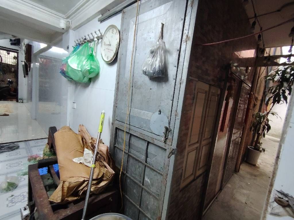 Bán nhà Đê Trần Khát Chân - diện tích 30.1m2 3 tầng - Ngõ 184 Trần Khát Chân thông khắp nơi - giá 6 tỷ