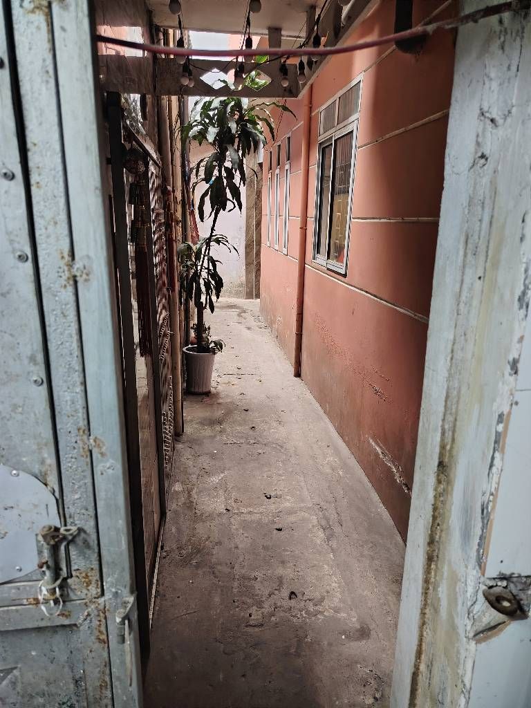 Bán nhà Đê Trần Khát Chân - diện tích 30.1m2 3 tầng - Ngõ 184 Trần Khát Chân thông khắp nơi - giá 6 tỷ