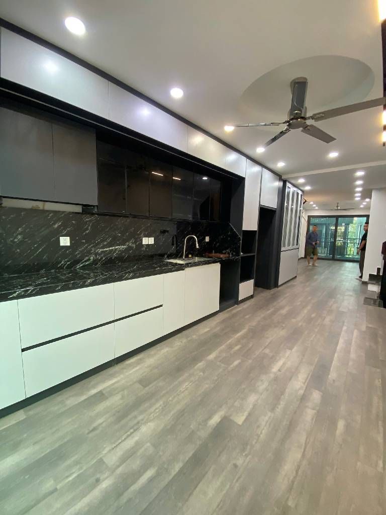 Bán nhà Lò Đúc - diện tích 52m2 6 tầng - Thang máy xịn sò - giá 15,5 tỷ