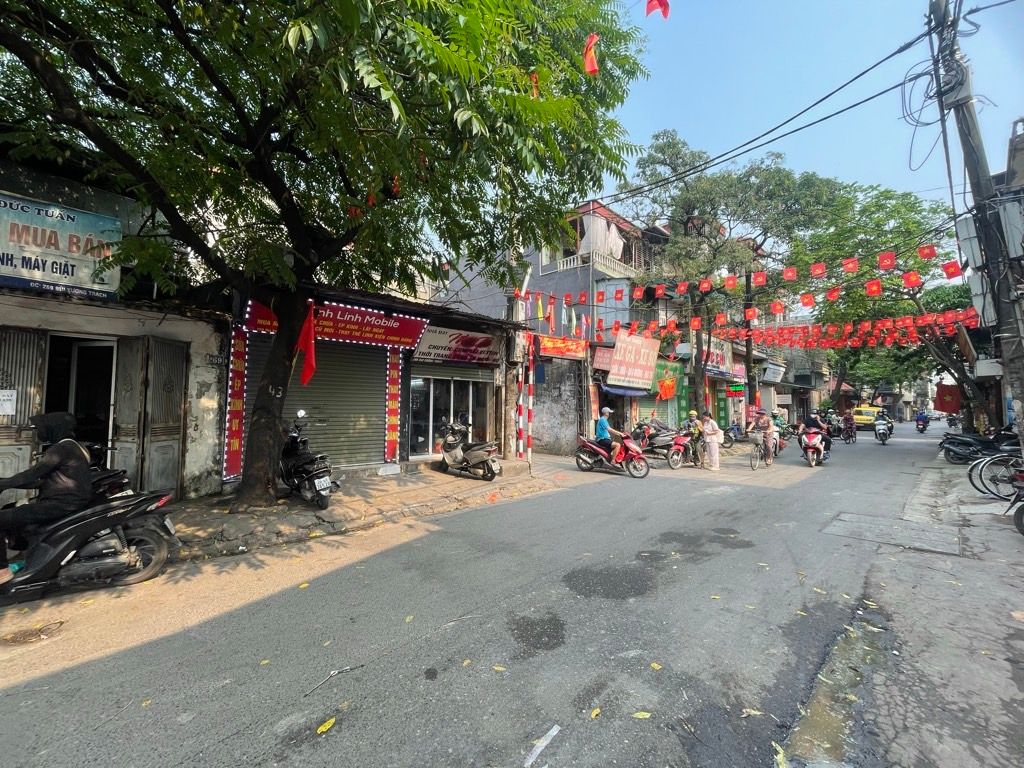 Bán nhà Bùi Xương Trạch - diện tích 79m2 1 tầng - Kinh Doanh Tuyệt Vời - giá 9,8 tỷ