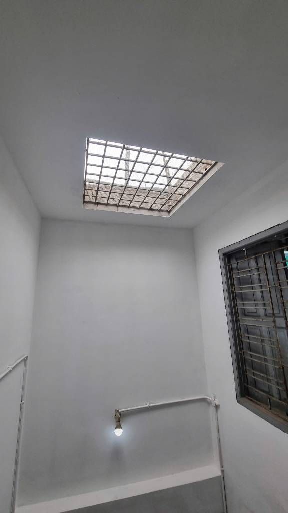 Bán nhà Quan Nhân - diện tích 42m2 5 tầng - Nhà dân xây chắc chắn, mặt tiền thoáng sáng - giá 9,5 tỷ