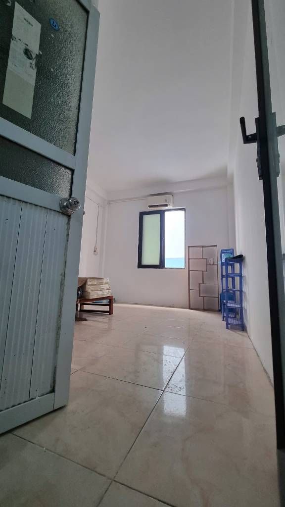 Bán nhà Quan Nhân - diện tích 42m2 5 tầng - Nhà dân xây chắc chắn, mặt tiền thoáng sáng - giá 9,5 tỷ