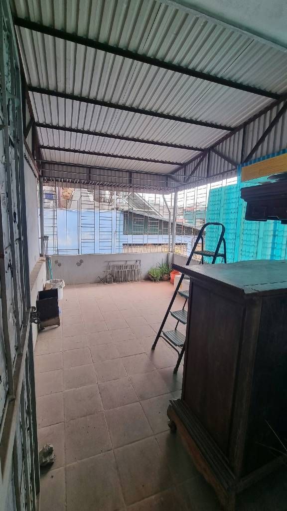 Bán nhà Quan Nhân - diện tích 42m2 5 tầng - Nhà dân xây chắc chắn, mặt tiền thoáng sáng - giá 9,5 tỷ