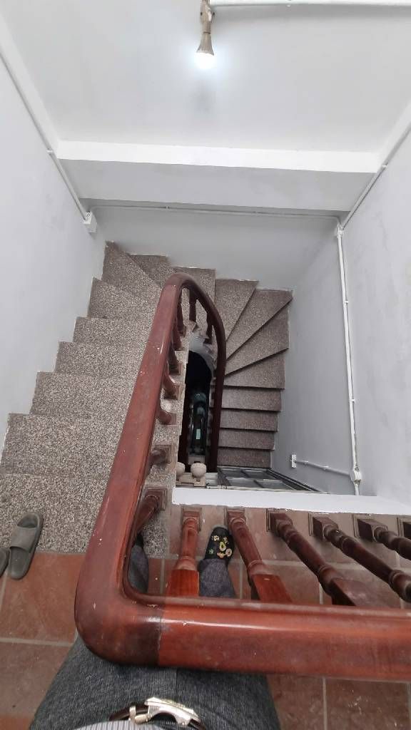 Bán nhà Quan Nhân - diện tích 42m2 5 tầng - Nhà dân xây chắc chắn, mặt tiền thoáng sáng - giá 9,5 tỷ