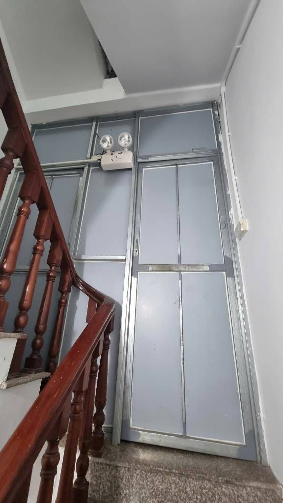 Bán nhà Quan Nhân - diện tích 42m2 5 tầng - Nhà dân xây chắc chắn, mặt tiền thoáng sáng - giá 9,5 tỷ