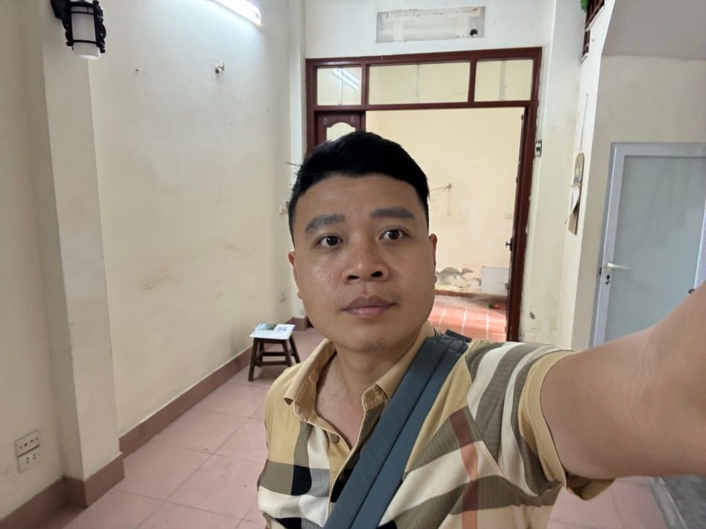 Bán nhà Minh Khai - diện tích 48m2 3 tầng - Lô góc 2 mặt thoáng - giá 11 tỷ