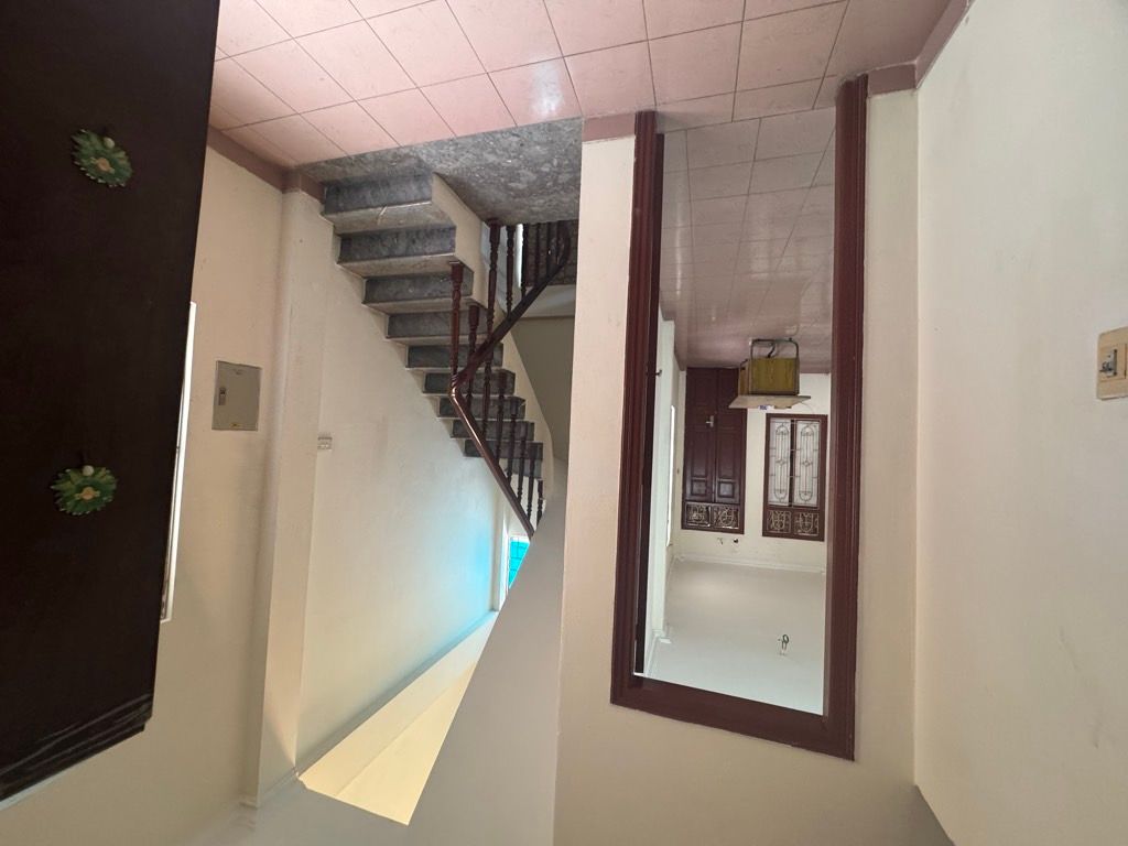 Bán nhà Minh Khai - diện tích 48m2 3 tầng - Lô góc 2 mặt thoáng - giá 11 tỷ