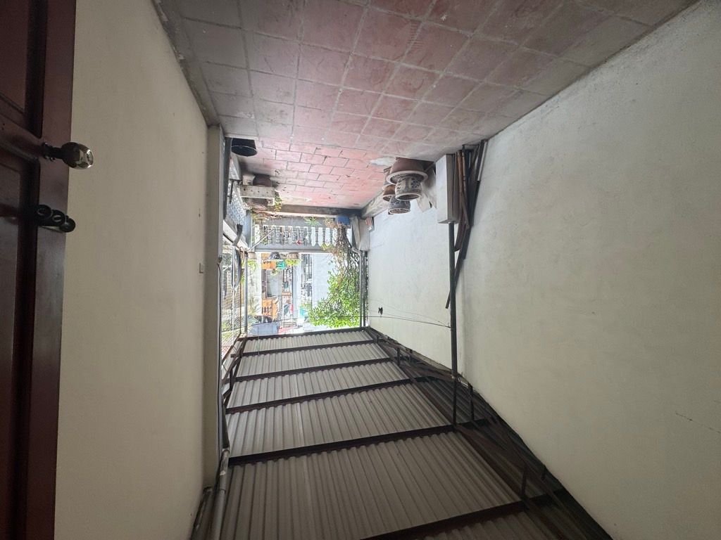 Bán nhà Minh Khai - diện tích 48m2 3 tầng - Lô góc 2 mặt thoáng - giá 11 tỷ