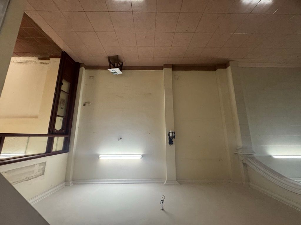 Bán nhà Minh Khai - diện tích 48m2 3 tầng - Lô góc 2 mặt thoáng - giá 11 tỷ