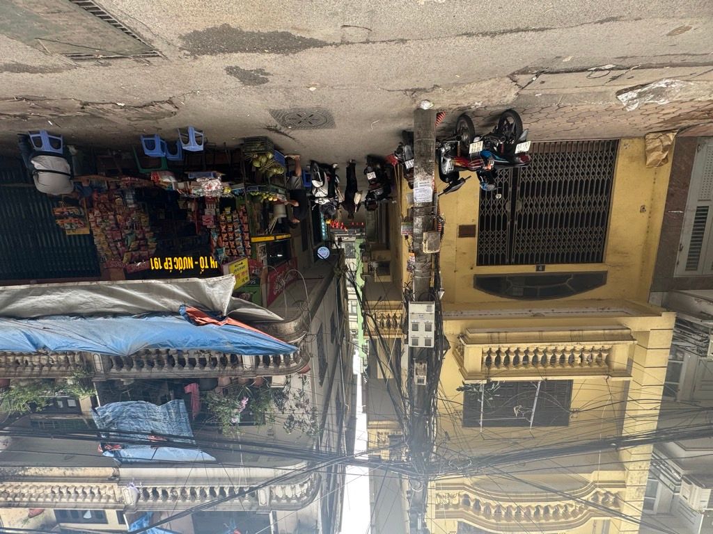 Bán nhà Minh Khai - diện tích 48m2 3 tầng - Lô góc 2 mặt thoáng - giá 11 tỷ