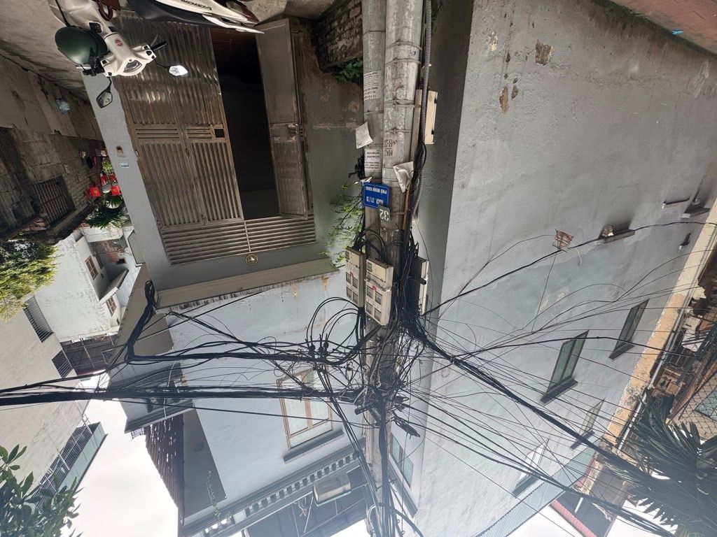 Bán nhà Minh Khai - diện tích 48m2 3 tầng - Lô góc 2 mặt thoáng - giá 11 tỷ