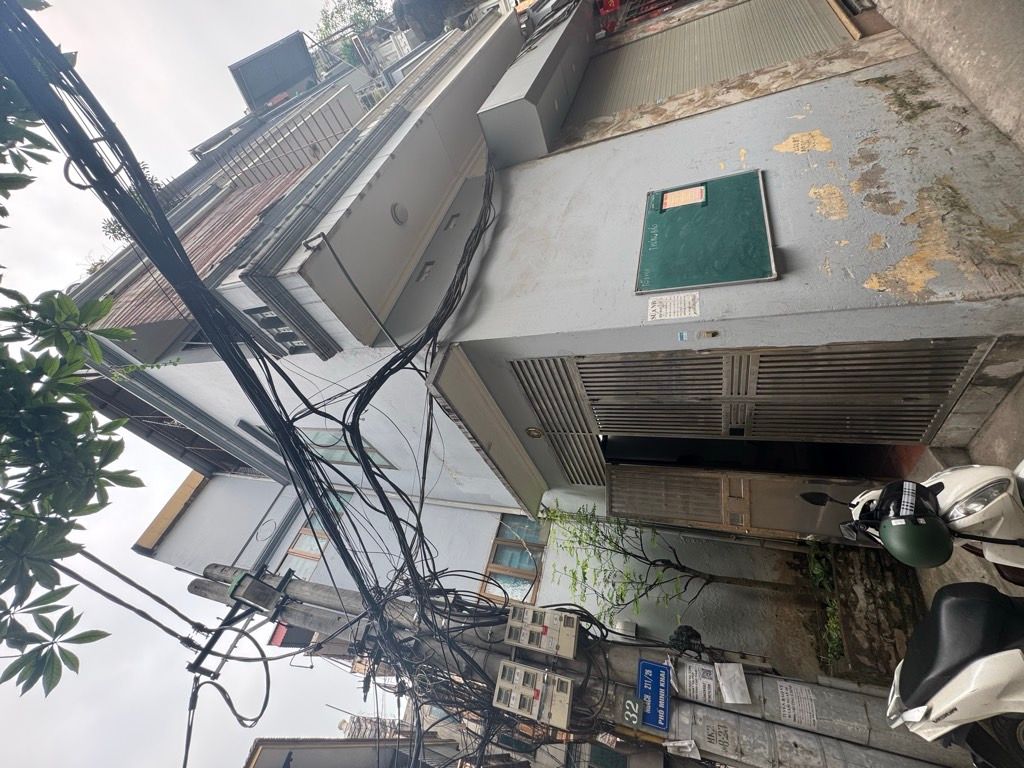 Bán nhà Minh Khai - diện tích 48m2 3 tầng - Lô góc 2 mặt thoáng - giá 11 tỷ