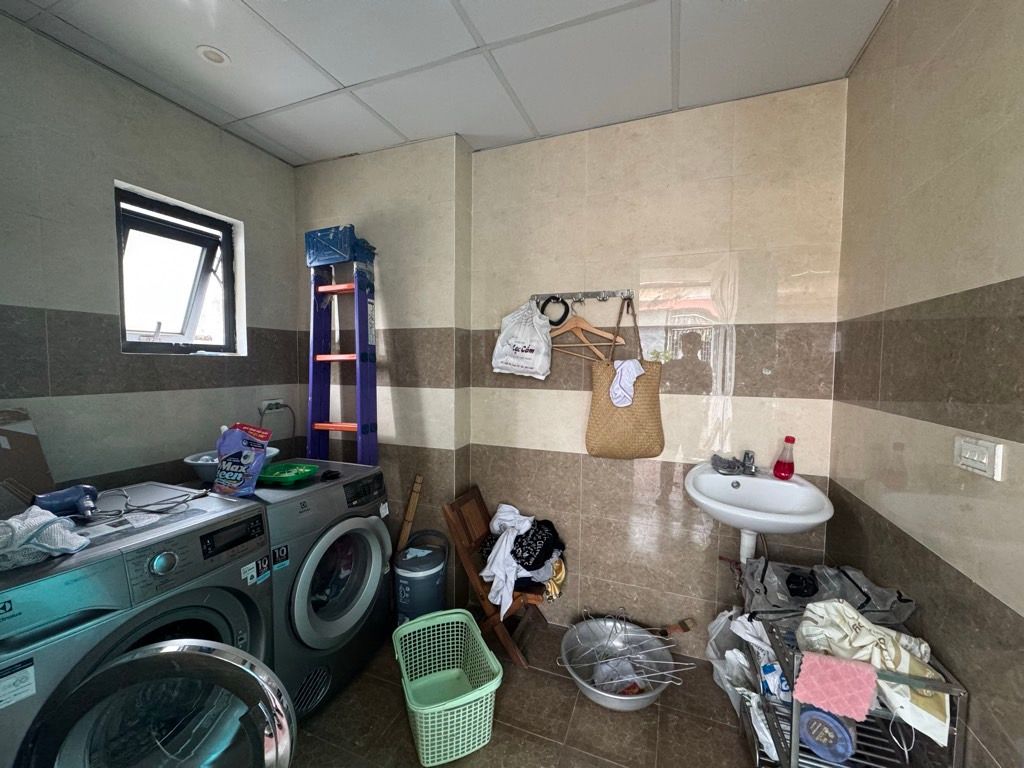 Bán nhà Kim Ngưu - diện tích 30m2 5 tầng - Mặt ngõ rộng ô tô - giá 14,6 tỷ