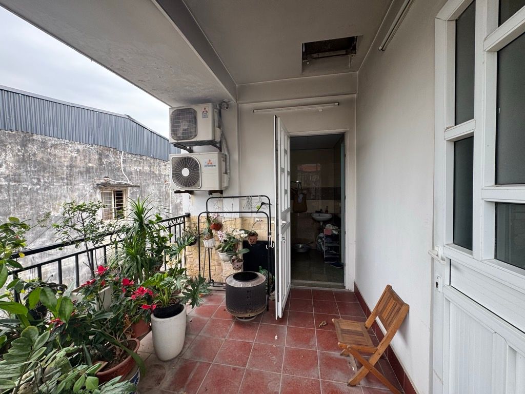 Bán nhà Kim Ngưu - diện tích 30m2 5 tầng - Mặt ngõ rộng ô tô - giá 14,6 tỷ