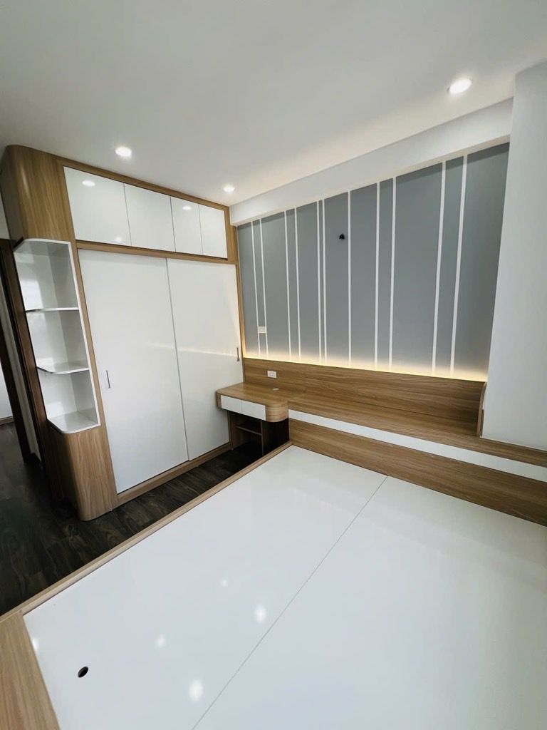 Bán nhà Linh Đàm - diện tích 44m2 1 tầng - căn hộ 2 ngủ 2 wc - giá 4,2 tỷ