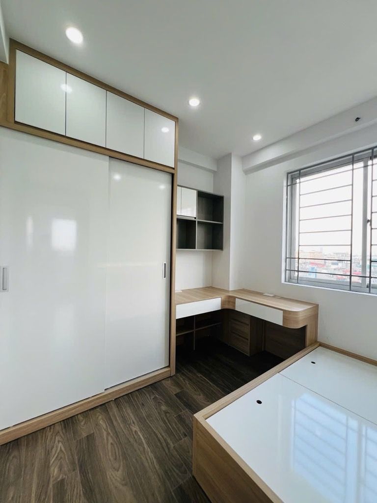 Bán nhà Linh Đàm - diện tích 44m2 1 tầng - căn hộ 2 ngủ 2 wc - giá 4,2 tỷ