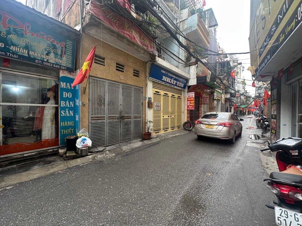 Bán nhà Hoàng Văn Thái - diện tích 63m2 1 tầng - PHÂN LÔ Ô TÔ TRÁNH - giá 13,5 tỷ