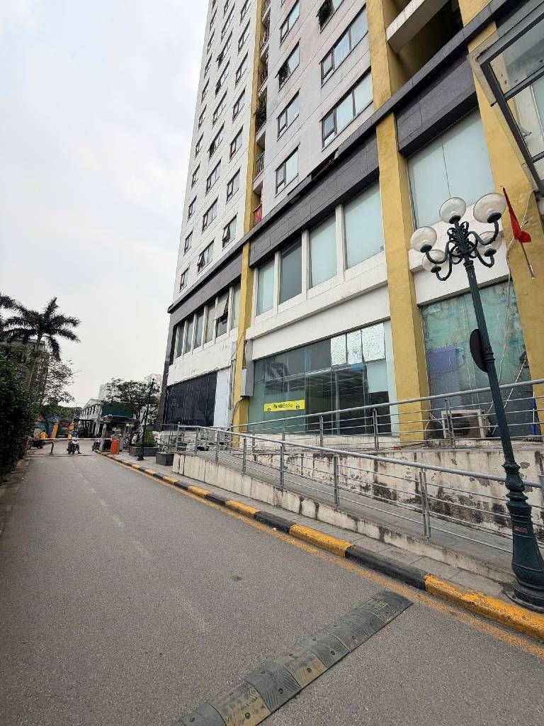 Bán nhà Vĩnh Hoàng - diện tích 55m2 2 tầng - Căn hộ shophouse - giá 5 tỷ