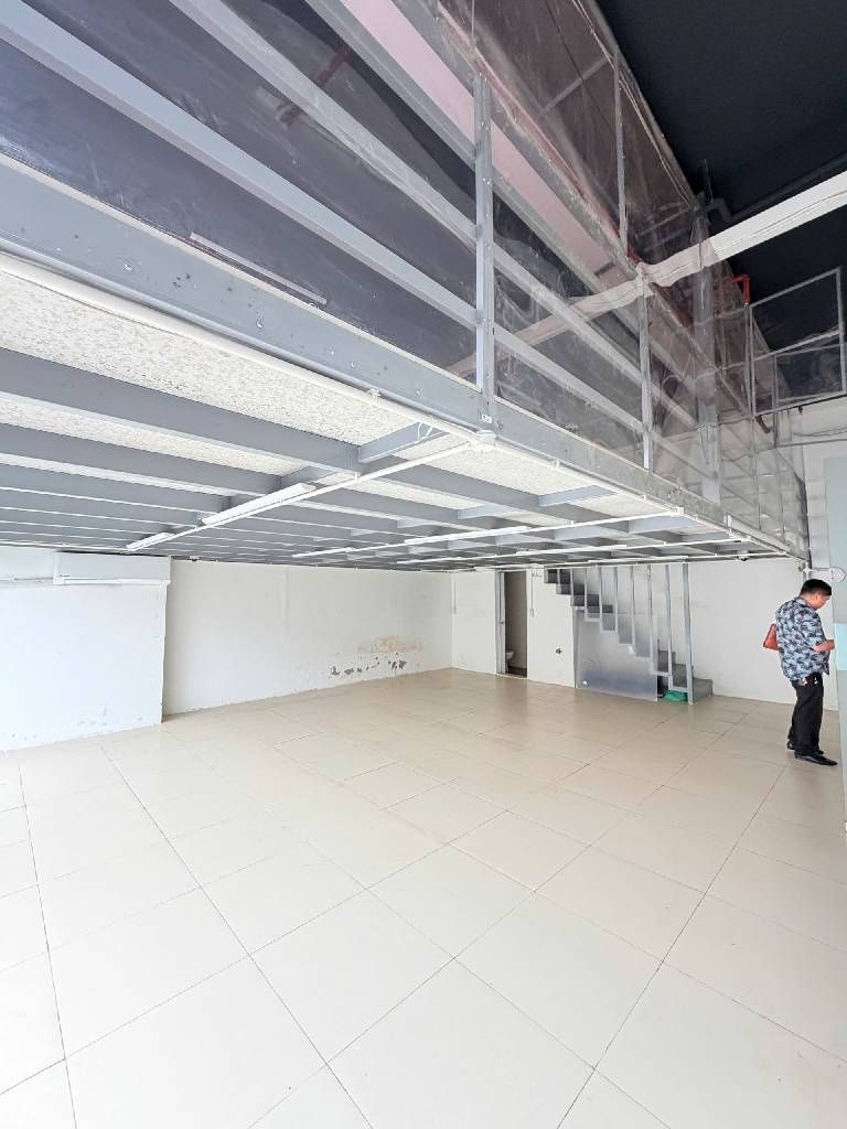 Bán nhà Vĩnh Hoàng - diện tích 55m2 2 tầng - Căn hộ shophouse - giá 5 tỷ