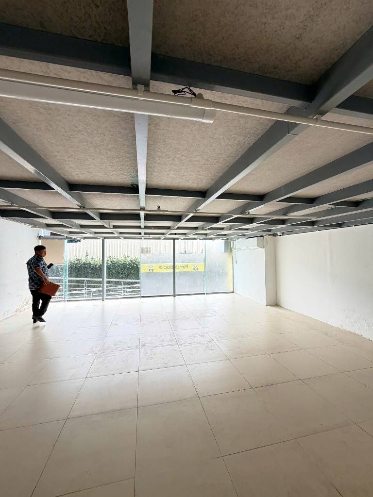 Bán nhà Vĩnh Hoàng - diện tích 55m2 2 tầng - Căn hộ shophouse - giá 5 tỷ