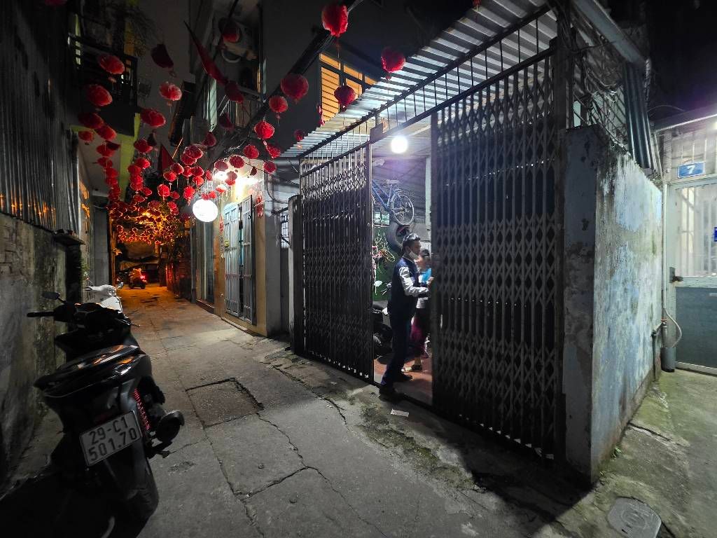 Bán nhà Minh Khai - diện tích 61m2 1 tầng - Lô góc, 4 mặt thoáng - giá 18,6 tỷ