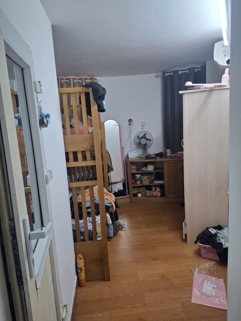 Bán nhà Thịnh Quang - diện tích 11,4m2 6 tầng - ô tô đỗ gần - giá 3,2 tỷ