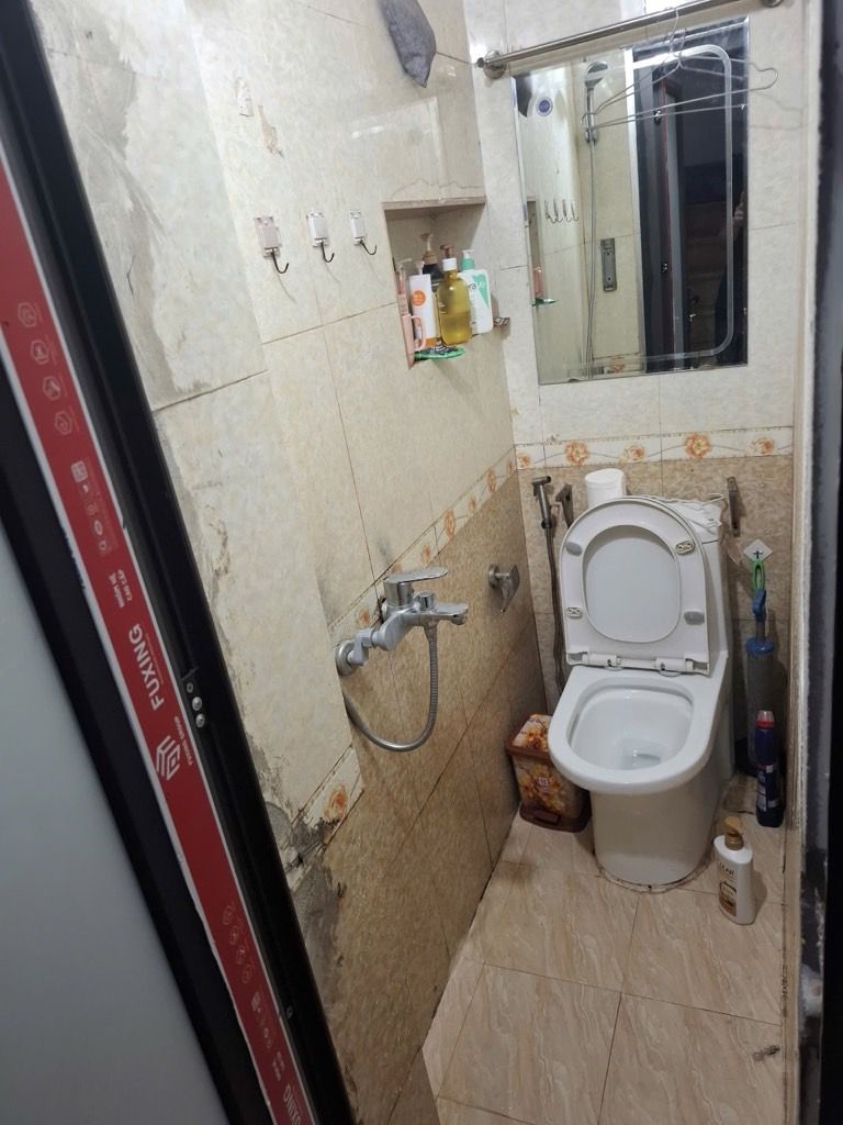 Bán nhà Thịnh Quang - diện tích 11,4m2 6 tầng - ô tô đỗ gần - giá 3,2 tỷ