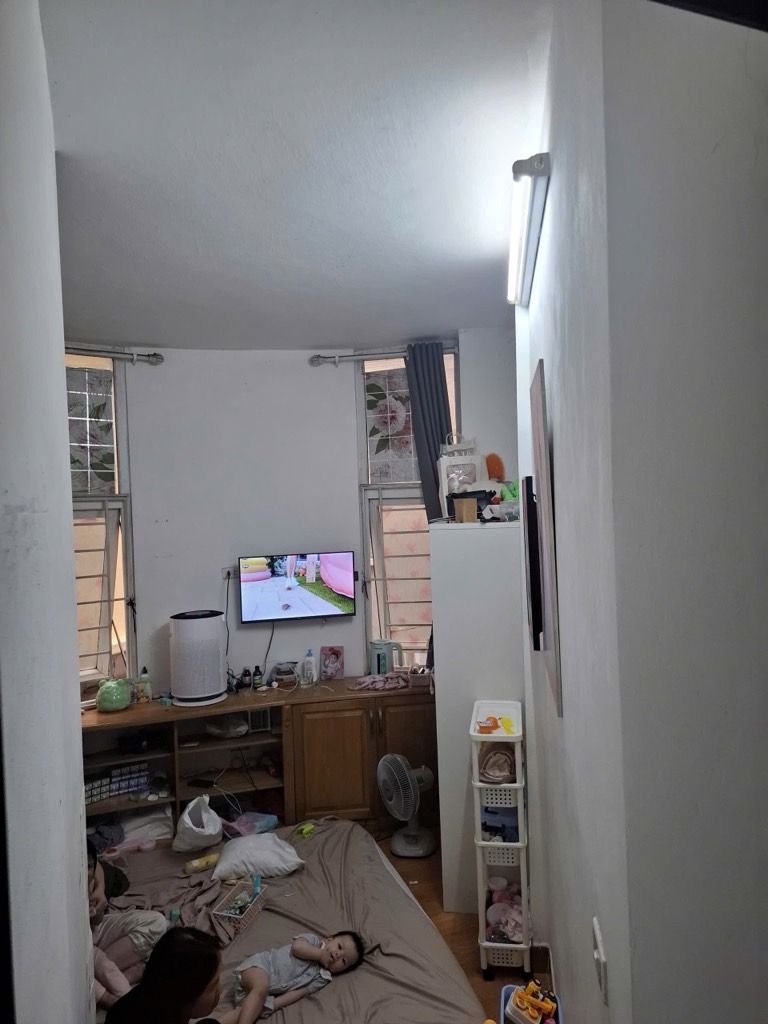 Bán nhà Thịnh Quang - diện tích 11,4m2 6 tầng - ô tô đỗ gần - giá 3,2 tỷ