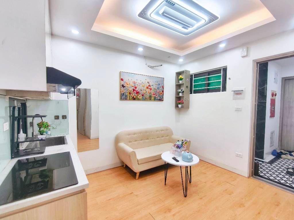 Bán nhà Đê La Thành - diện tích 35m2 1 tầng - thang máy - giá 1,9 tỷ