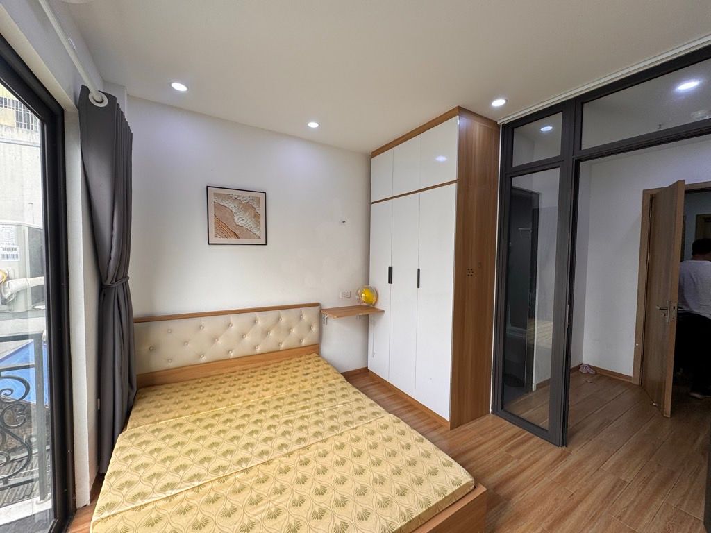 Bán nhà Minh Khai - diện tích 55m2 5 tầng - Thang máy - giá 14 tỷ